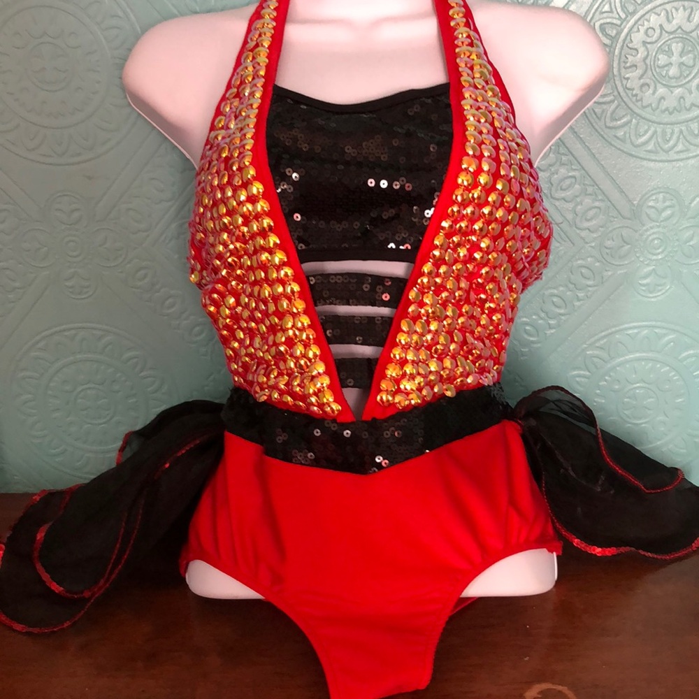 Black & red Glamour dance costume